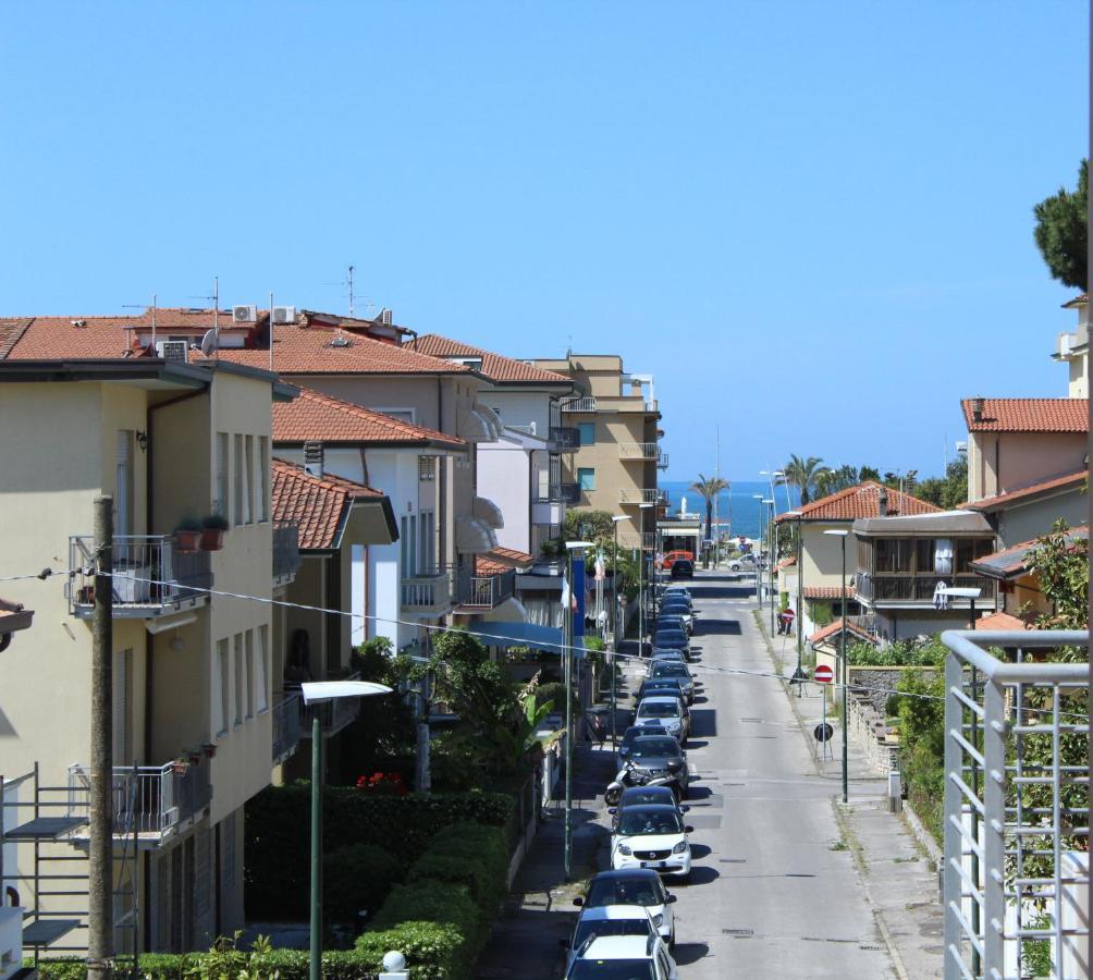 Hotel Luca Lido di Camaiore Esterno foto