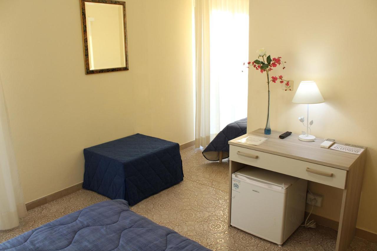 Hotel Luca Lido di Camaiore Esterno foto