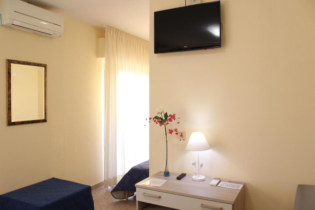 Hotel Luca Lido di Camaiore Esterno foto